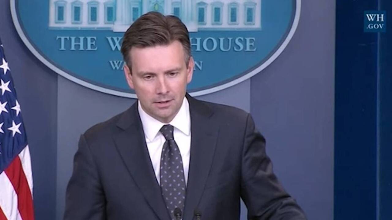 White House on Clinton email investigation: Will neither defend nor ...