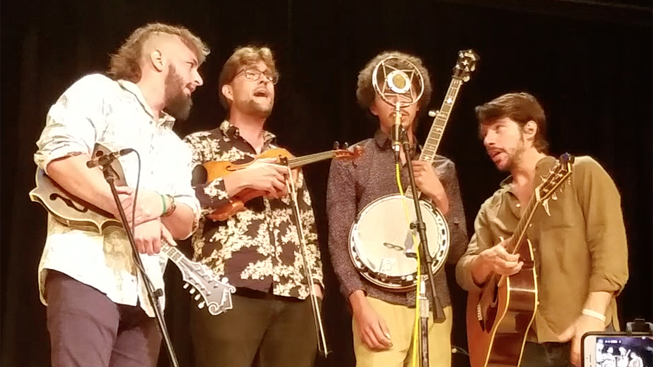 Che Apalache performs ‘The Wall’ at Shout & Shine: A Celebration of Diversity in Bluegrass