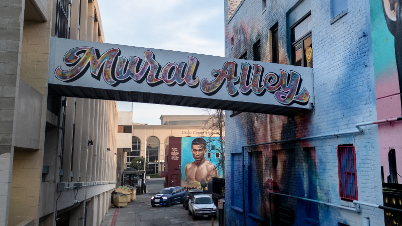 Mural Alley revamp in downtown Modesto delayed to 2027