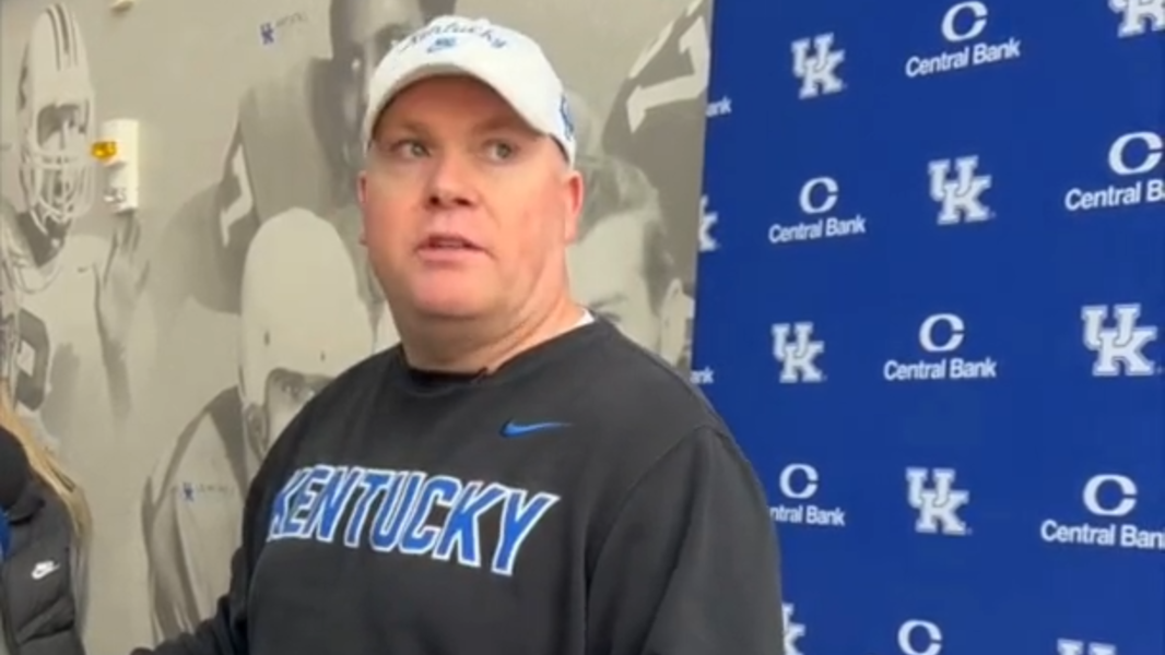 'Coach those guys up.' Jay Bateman on UK's skilled, but inexperienced, linebackers
