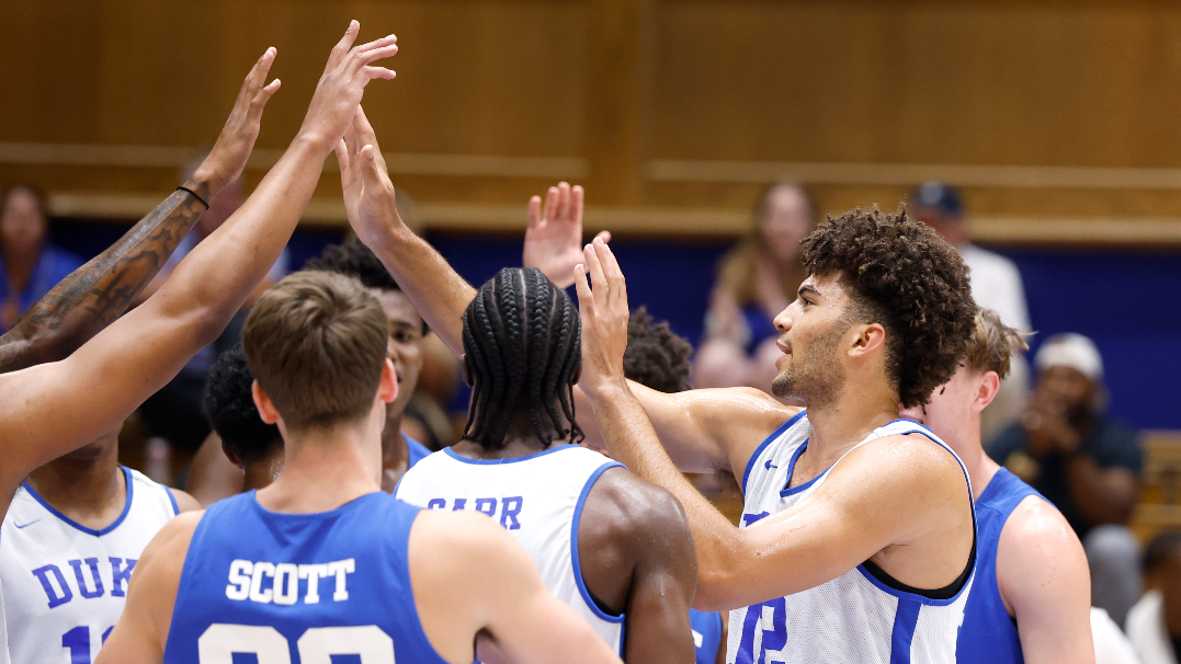 Fans get first glimpse of Duke men's basketball team at open practice