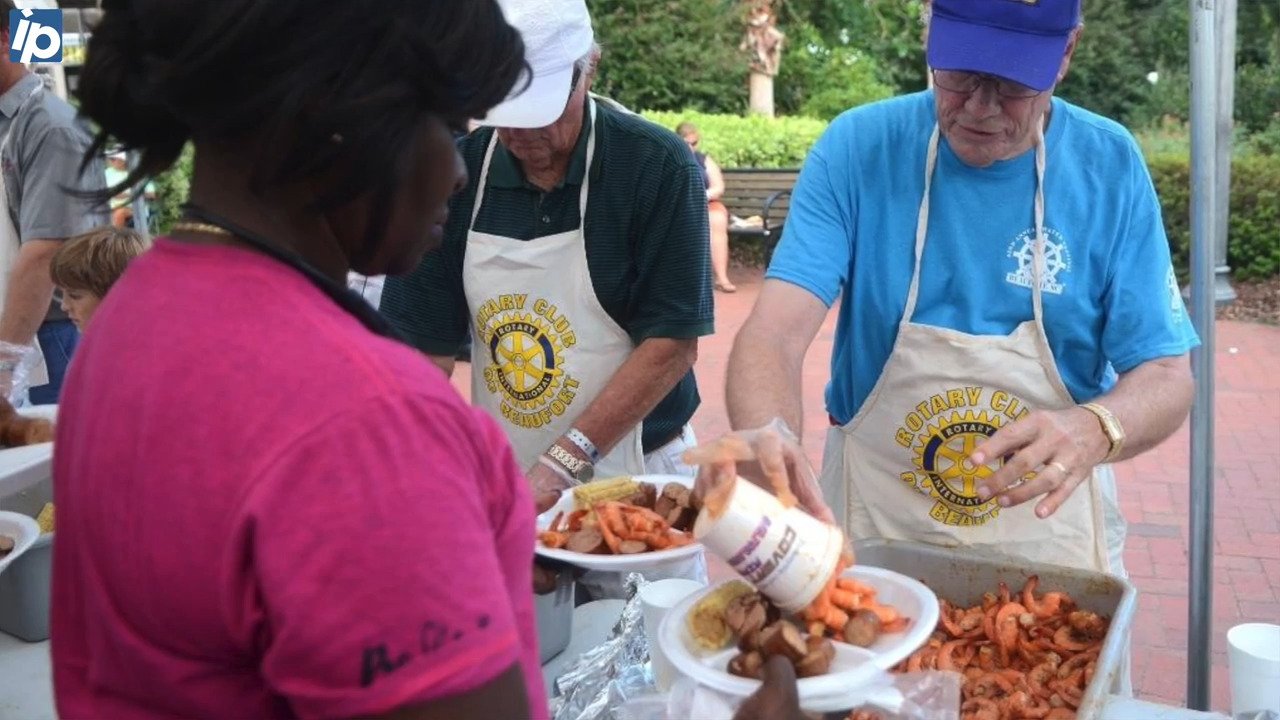 Lowcountry Boil or Frogmore Stew; Here’s how it’s made for Beaufort Water Festival
