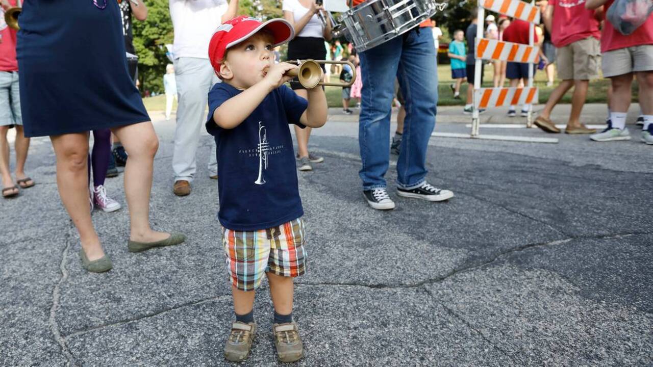 'I'm with the band': 23 seconds of cuteness at the Kirby Derby