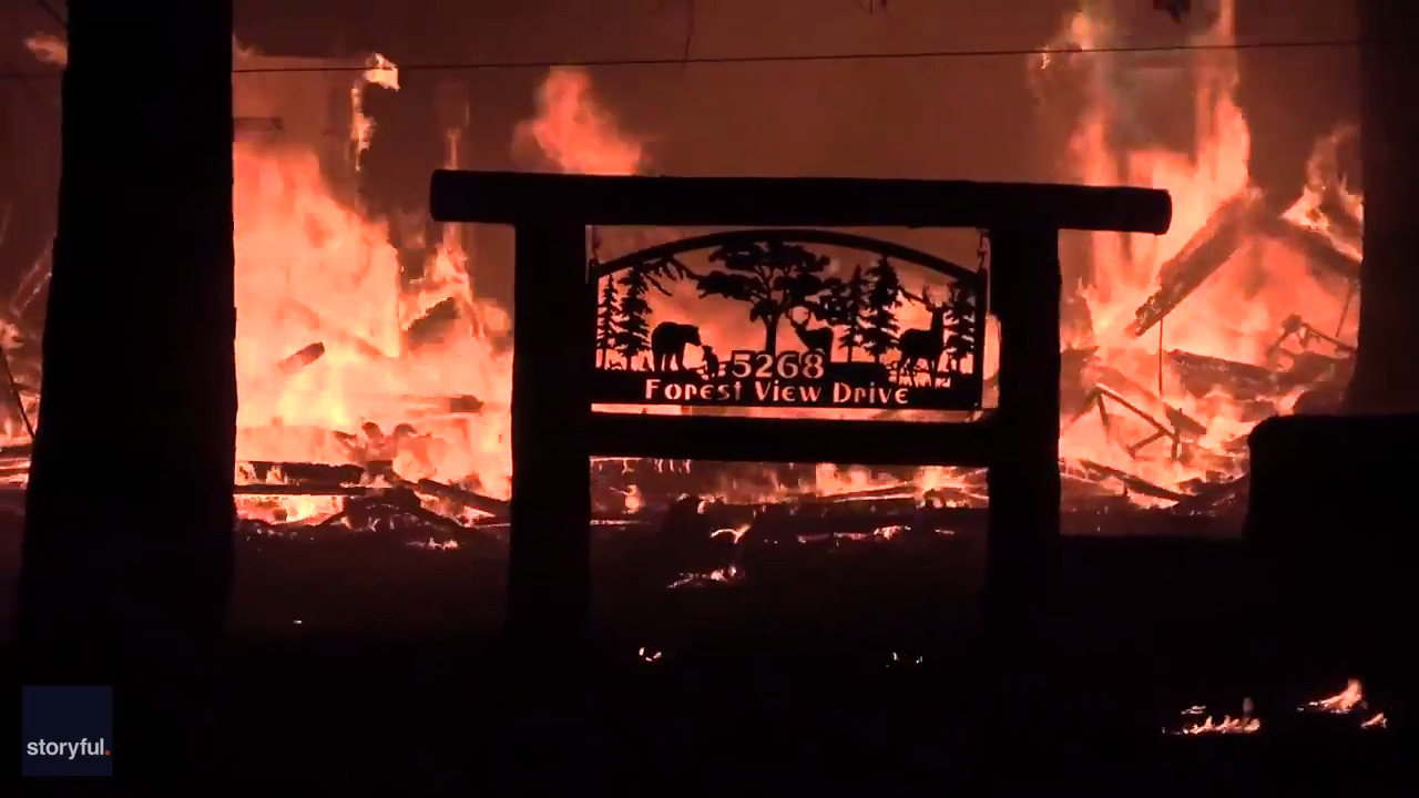 ‘Hearts and prayers with our neighbors’: Caldor Fire shuts down El Dorado wineries