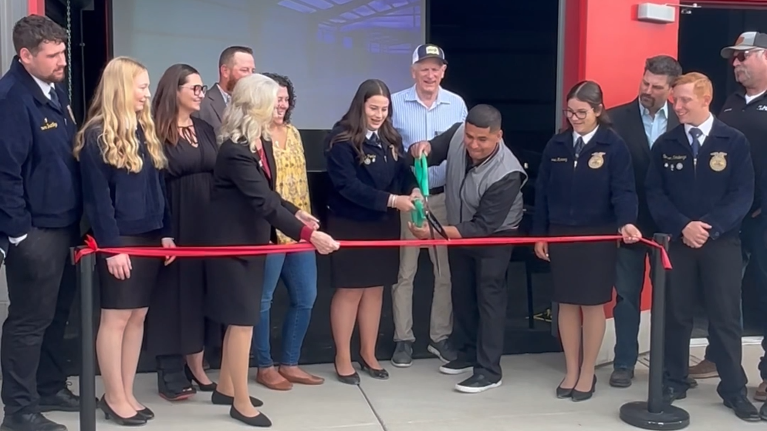 Modesto High Schools open new agricultural farm