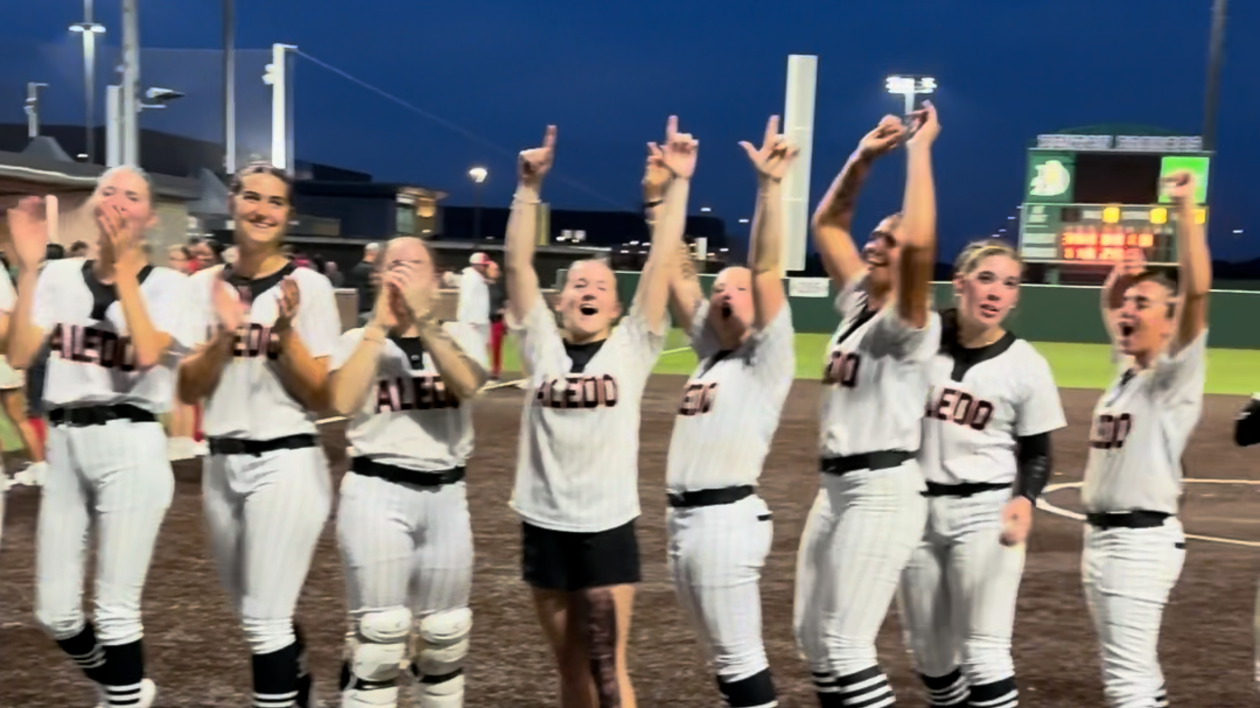 Highlights: Aledo softball topples Melissa, advances to state title game
