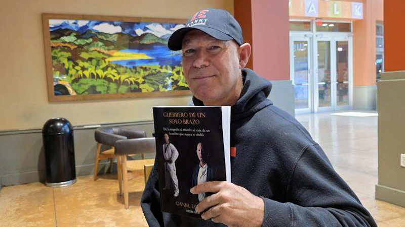 Daniel Espinosa, el guerrero de un solo brazo con una historia inspiradora