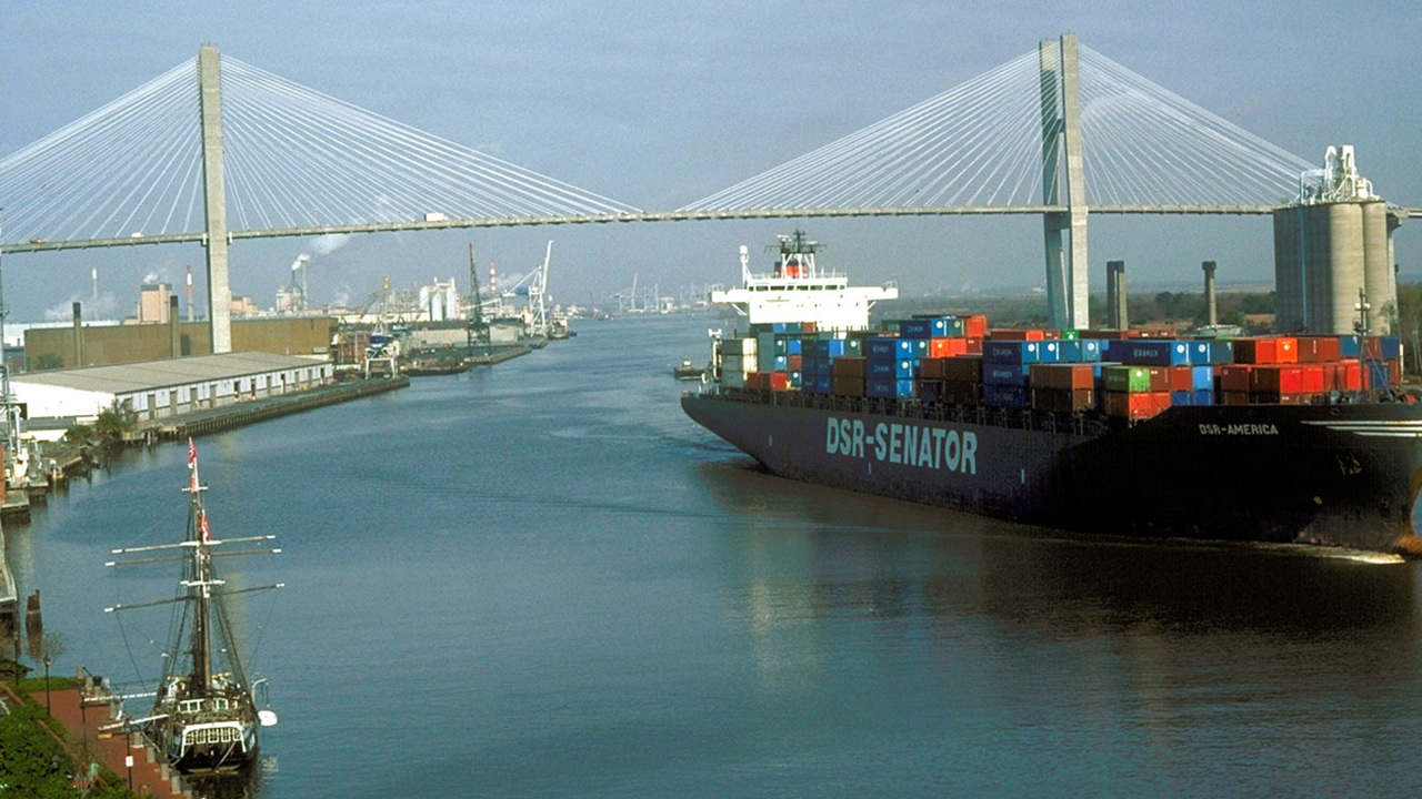 Wrecks and winds can close the Savannah Bridge. Here are alternate routes