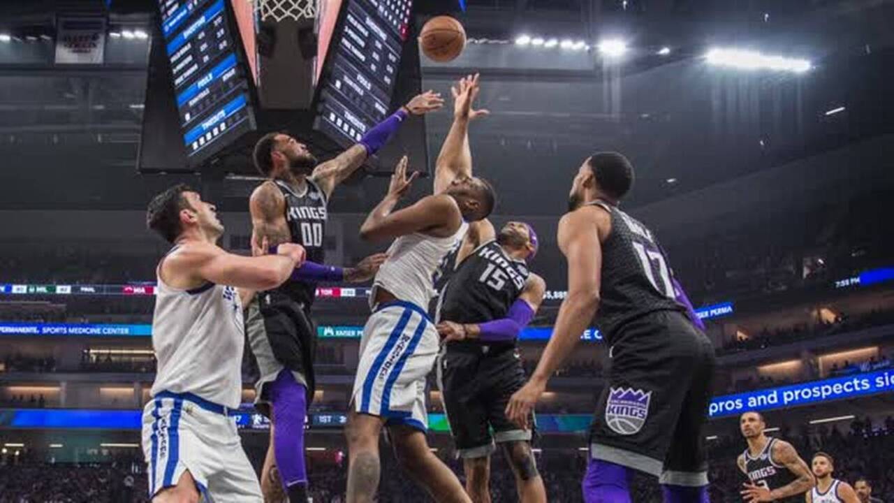 A stunner for Kings, but no splash. Fox, youth must go full speed for moves to pay off