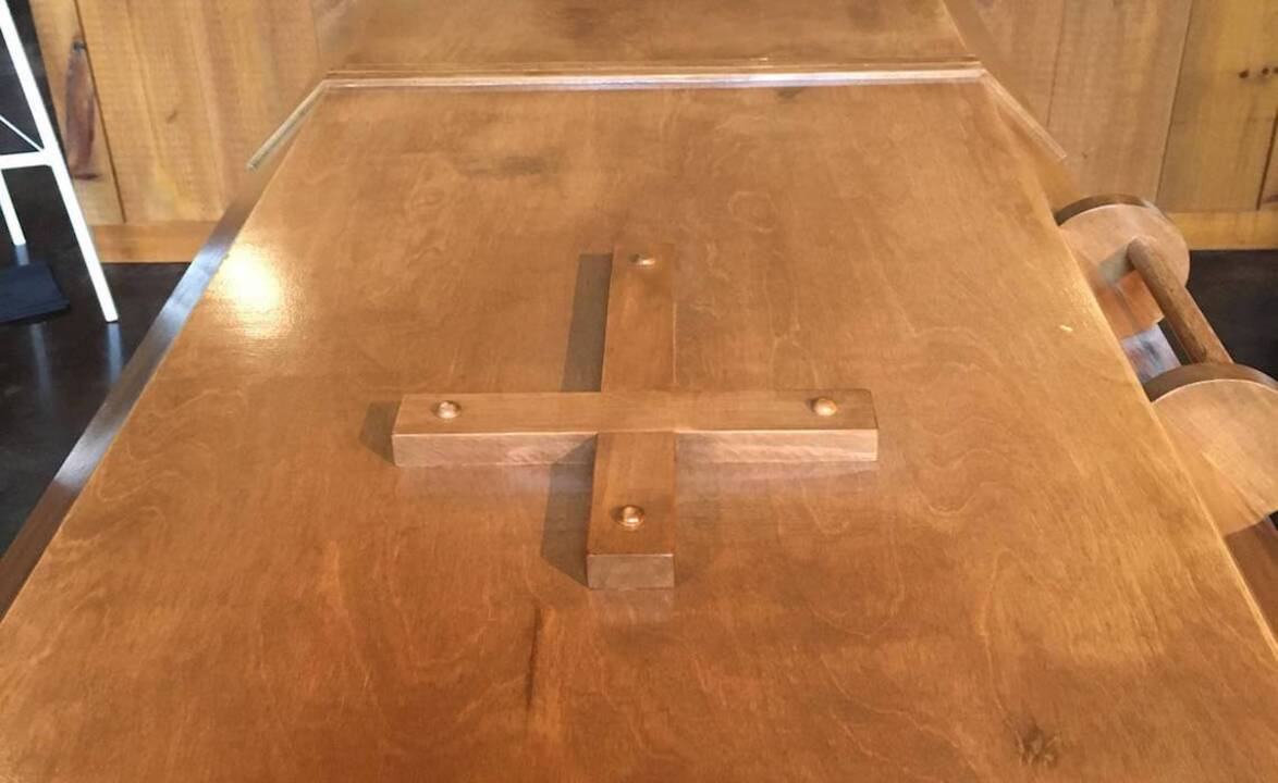 Louisiana prisoners made Rev. Billy Graham's casket