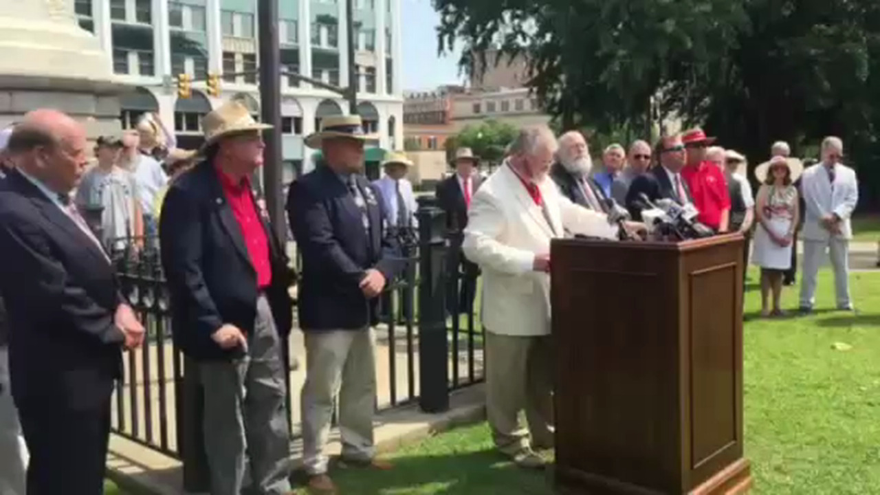 Sons of Confederate Veterans commander Leeland Summers