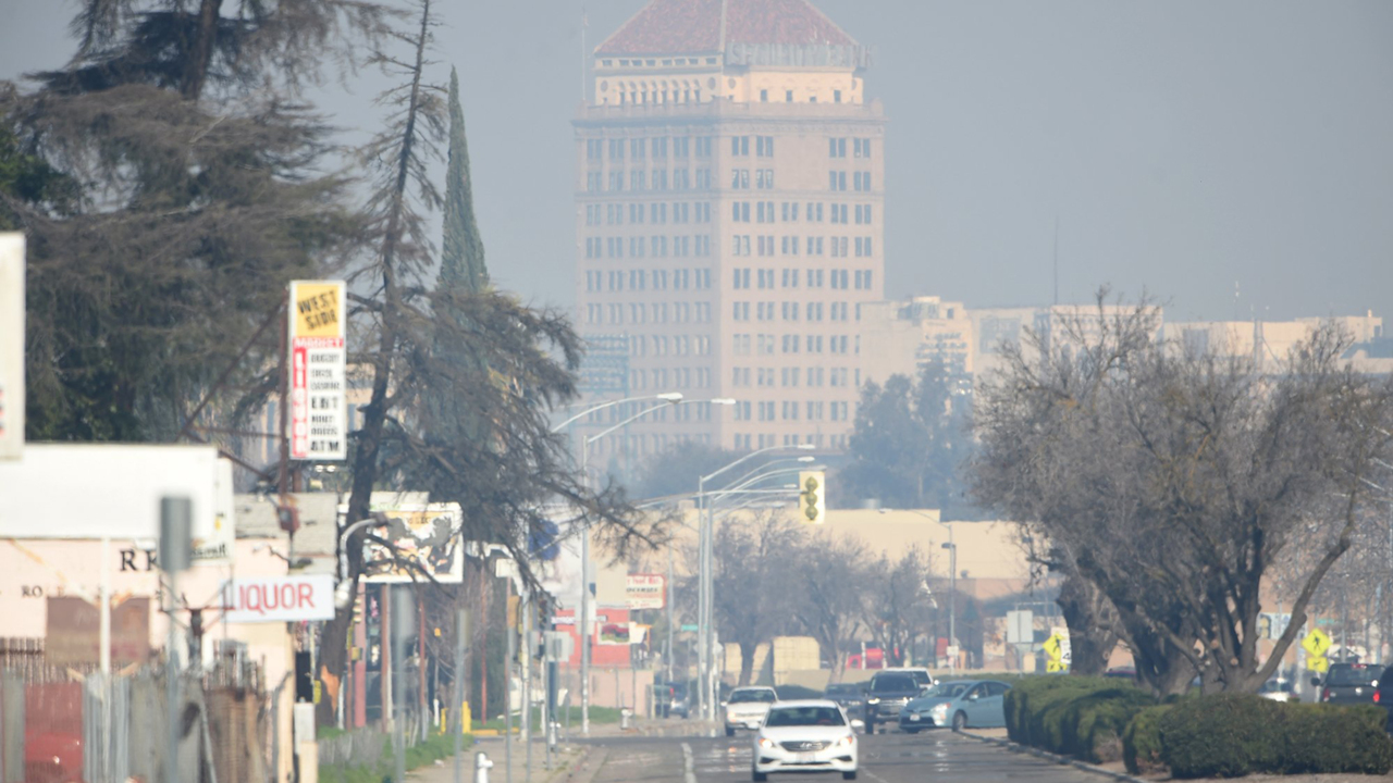 Southwest Fresno fights rezone plan, to limit exposure to pollution