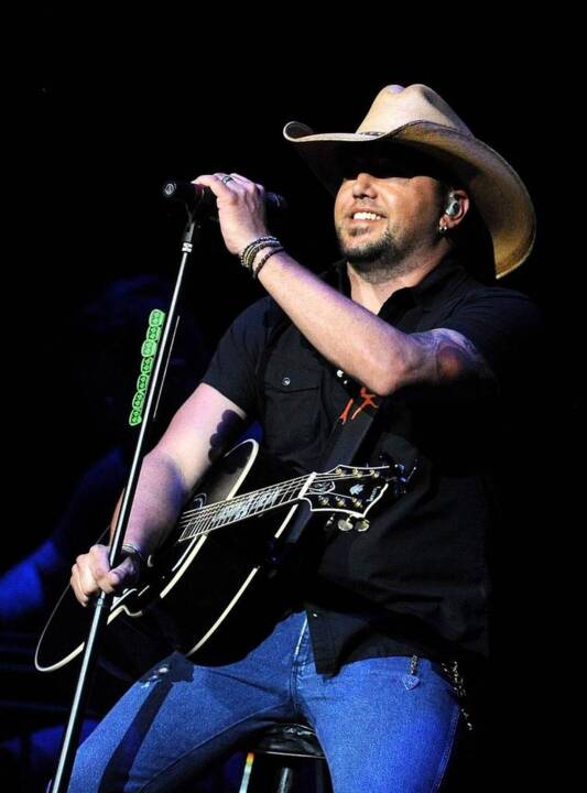 Jason Aldean performs 'Take A Little Ride' in Macon