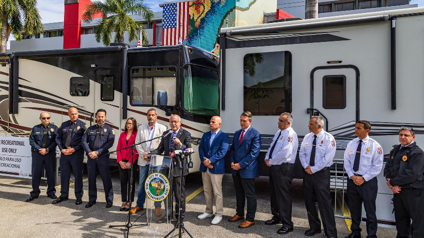 Hialeah aprueba ordenanza para regular casas rodantes y botes