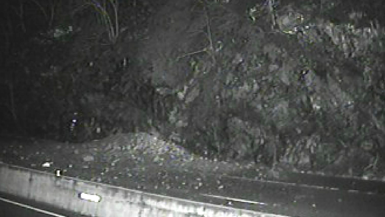 Rock slide closes Interstate 40 in NC mountains