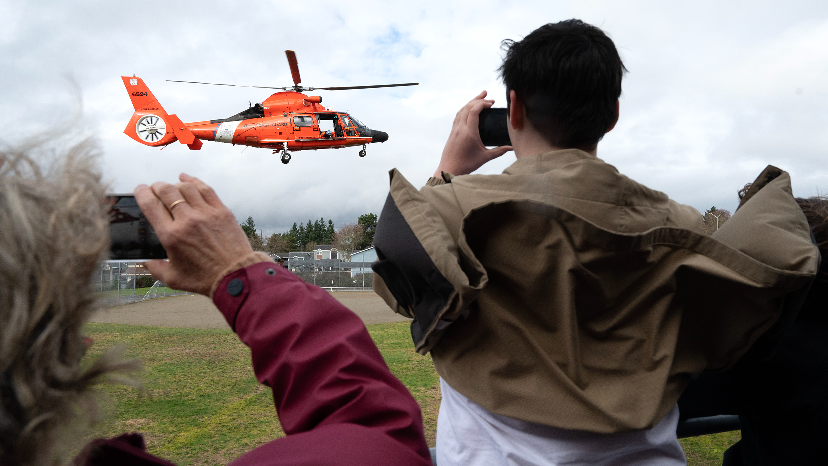Helicopter fly-in has Tacoma students’ spirits flying high
