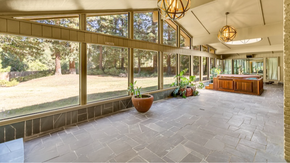 Check out late Modernist home in Sacramento for throwback to 1970s elegance