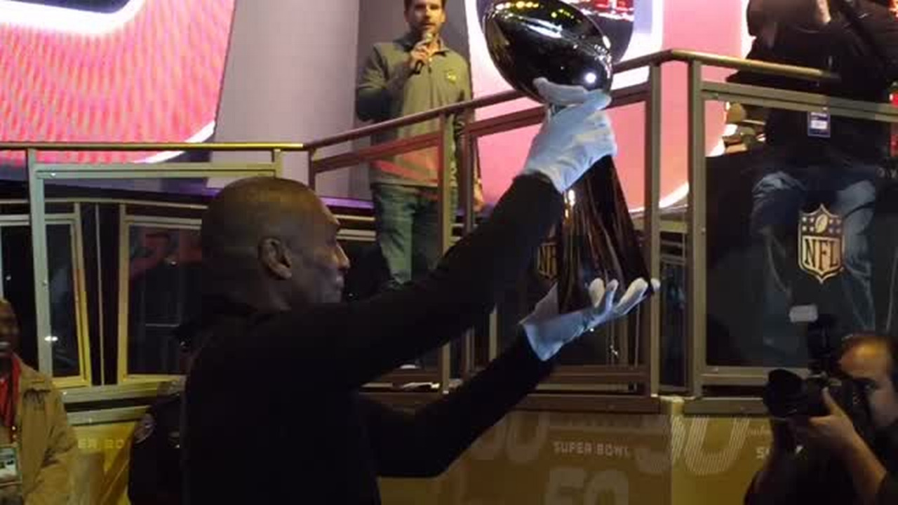 Video: Former 49ers star Roger Craig kicks off Super Bowl Week