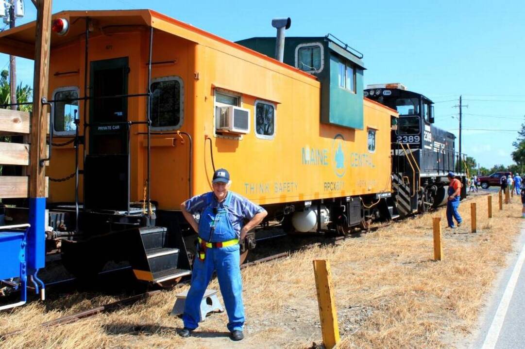 Here's what it's like to ride the St. Mary's Railroad