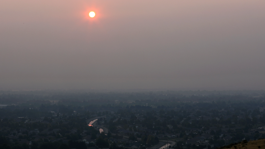 Wildfire smoke obscures Tri-Cities' sunrise, impacts air quality