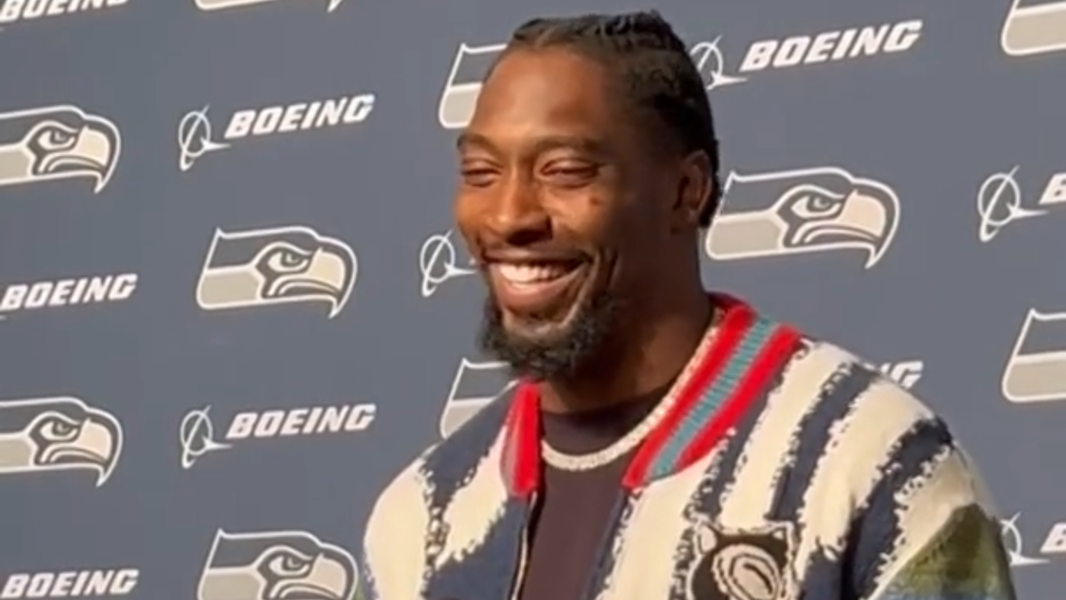 DeMarcus Lawrence, Tyrice Knight double TD duo leads Seahawks’ rout of Arizona