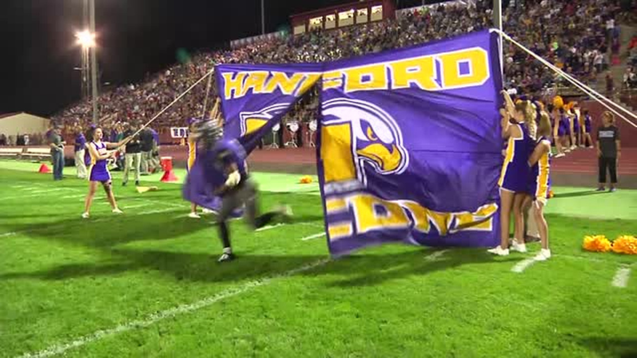 Prep Countdown: Richland rips Hanford 45-7 in Atomic Bowl