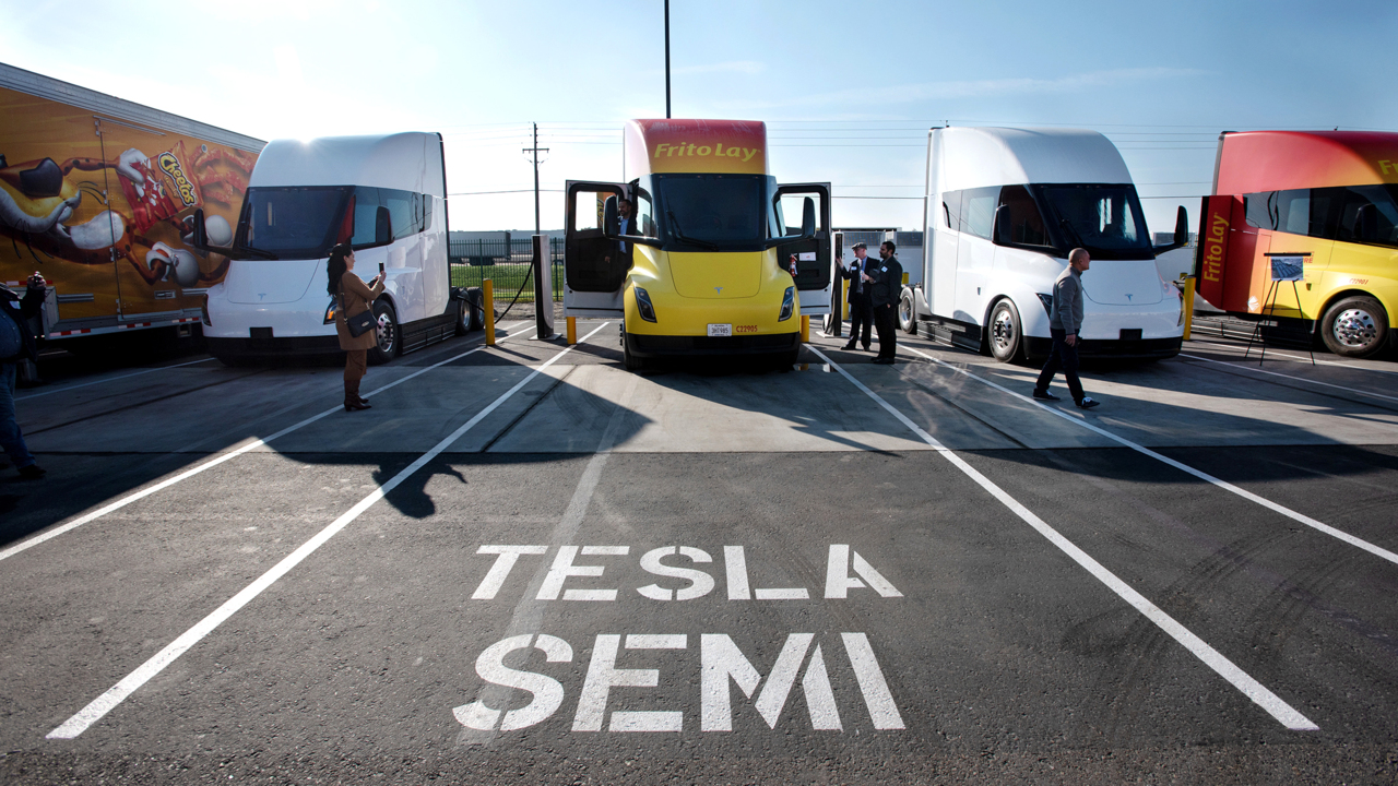 California plant shows off Tesla semis, sustainable fleet as part of $30.8 million project