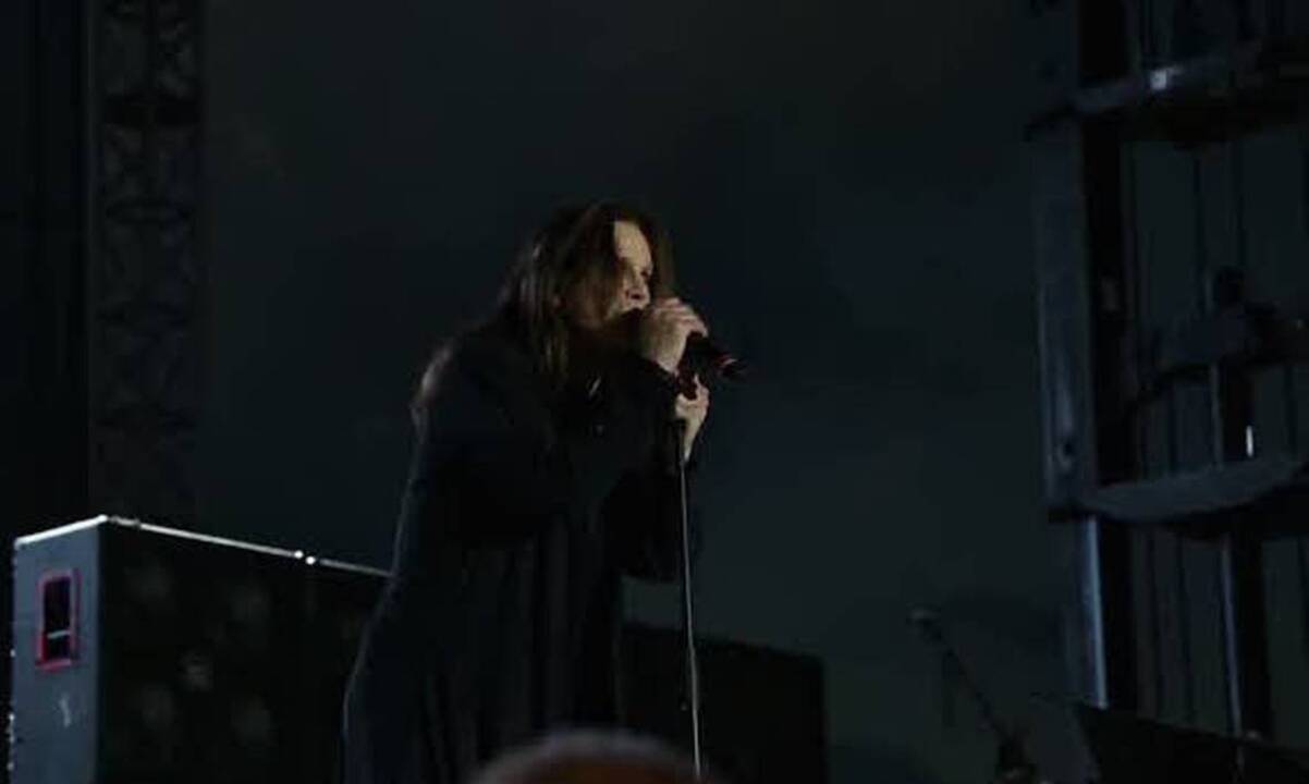 Ozzy Osbourne sings ‘Bark at the Moon’ during total solar eclipse