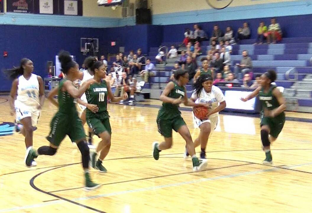 Hilton Head girls go down to wire in playoff game