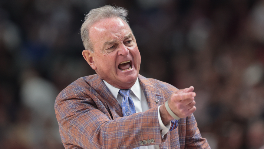 Vic Schaefer praises his team, playing a tough team in a tough environment