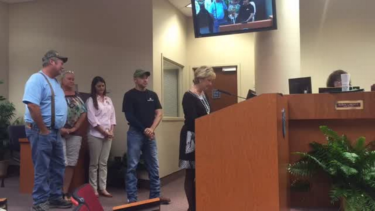 Manatee County Commission honors Levi Parker Teuton with proclamation for rescuing teen from burning truck in Myakka City  
