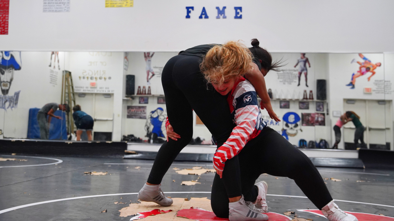 Florida moves a step closer to sanctioning girls’ high wrestling
