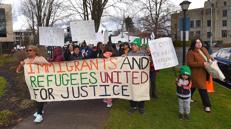 Hundreds rally in Olympia for immigrant healthcare, unemployment benefits