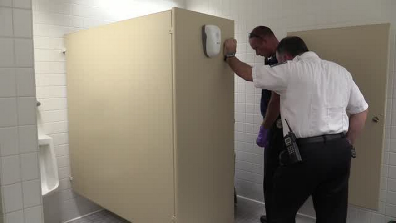 Manatee County first responders speak with a man who overdosed on heroin