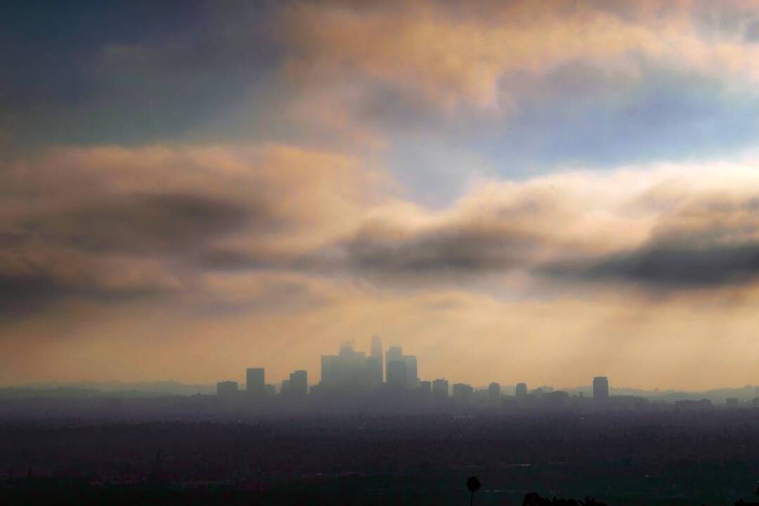 California vs. Washington: Smog a new battleground