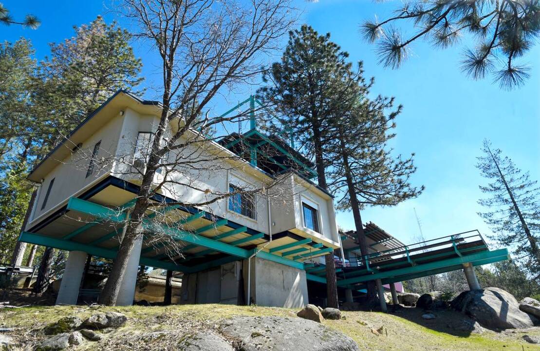 The 1959 mid-century modern Landfall Estate sits above Auberry