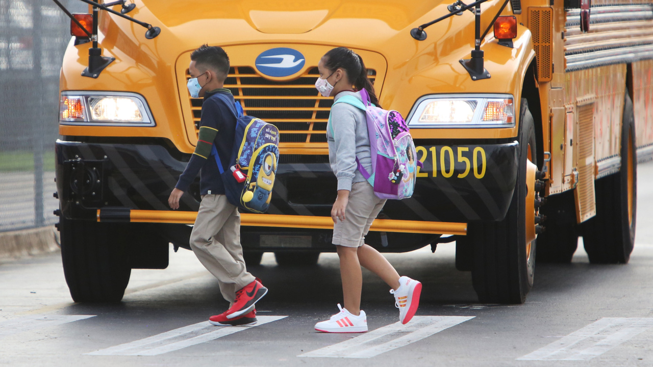 Thousands of students and teachers return to Miami classrooms as COVID concerns linger