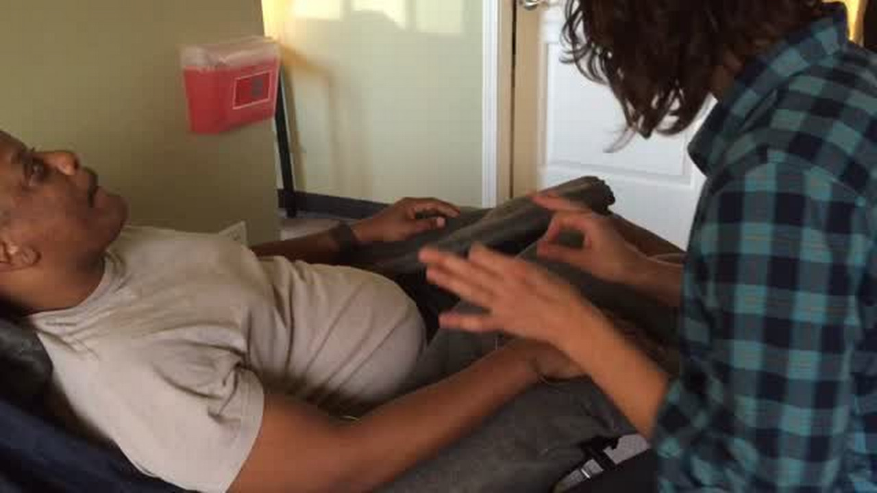 Video: Community acupuncture? A new model for pain relief