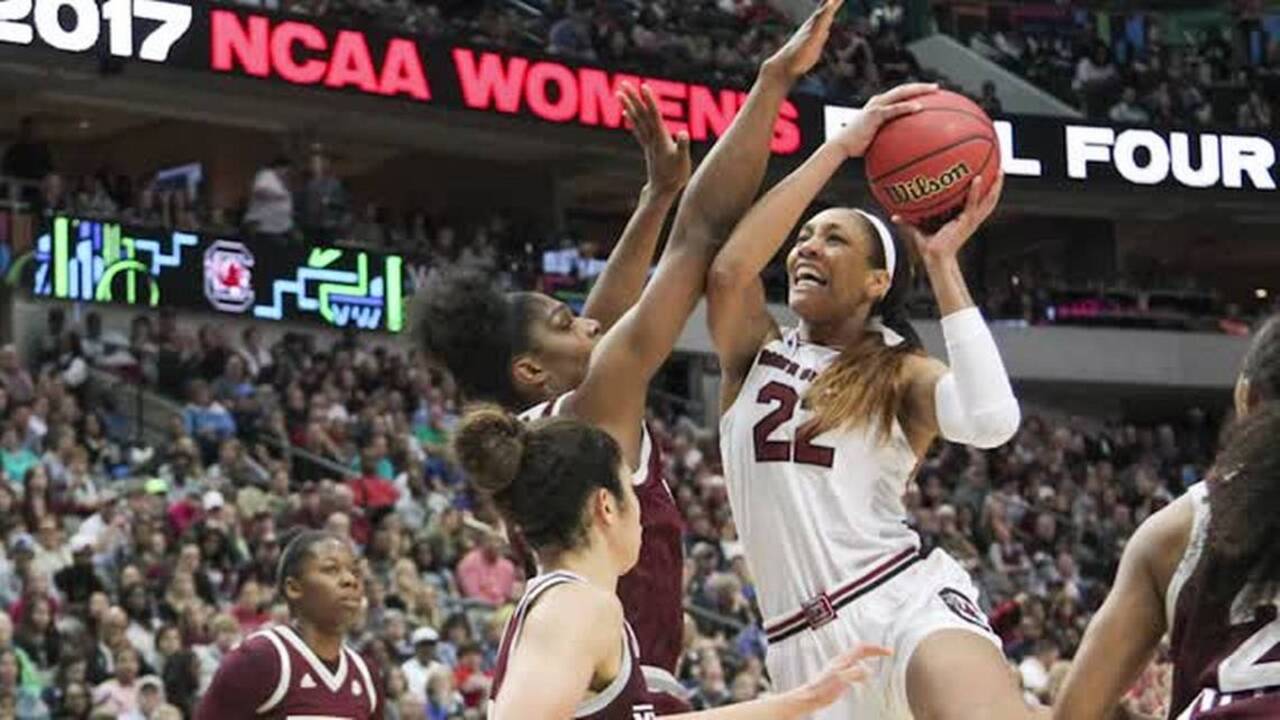 As a senior, A’ja Wilson wants to go back-to-back with young teammates