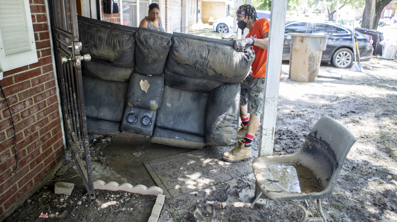 Volunteers start cleaning East St. Louis neighborhood hit hardest by severe flooding