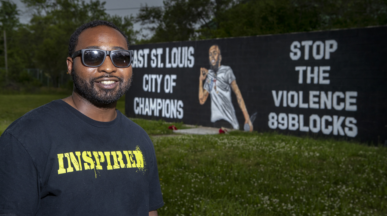 This mural has a simple design, but for East St. Louis artist, its message is anything but