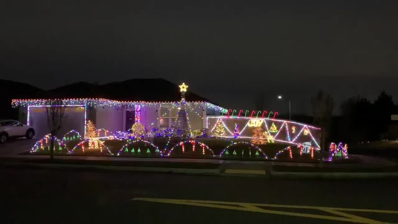 Christmas lights at 978 N Nevada St. in Kennewick
