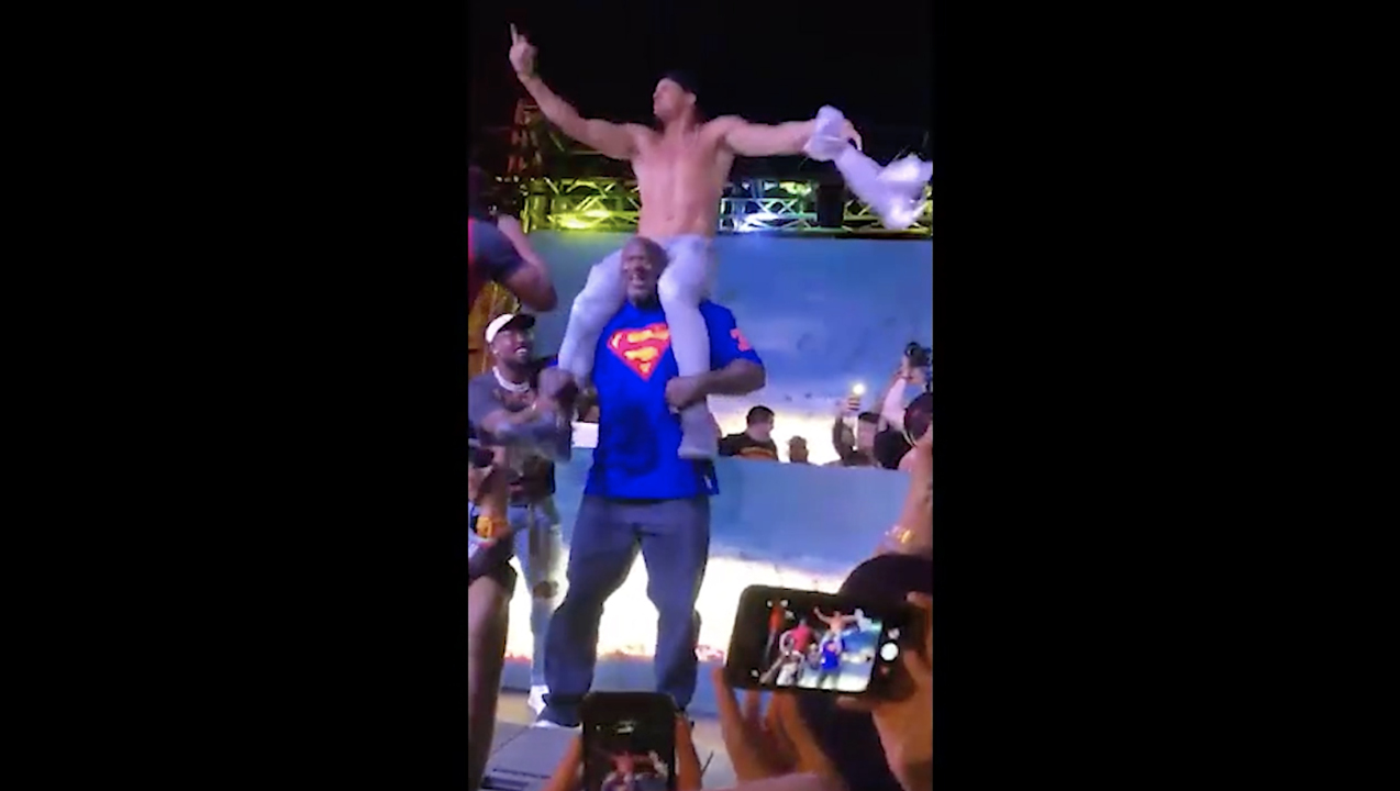 Shaq and Rob Gronkowski get personal during dance-off at Miami Music Week