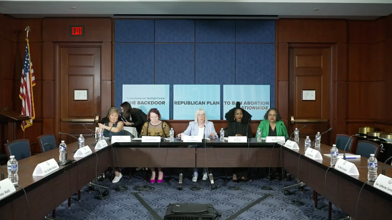 U.S. Sen. Patty Murray warns GOP is pushing national abortion ban