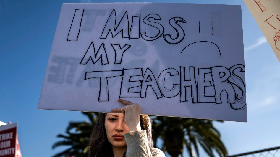 Watch as Natomas High School students walk out to support teachers strike