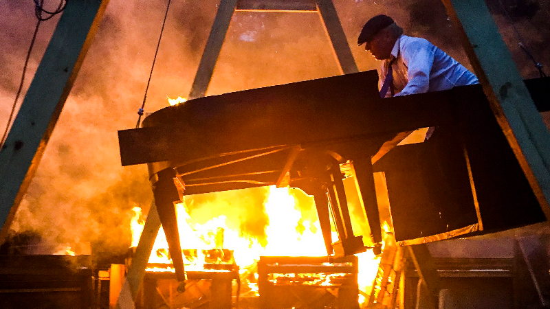 Pianos lost in the music of fire