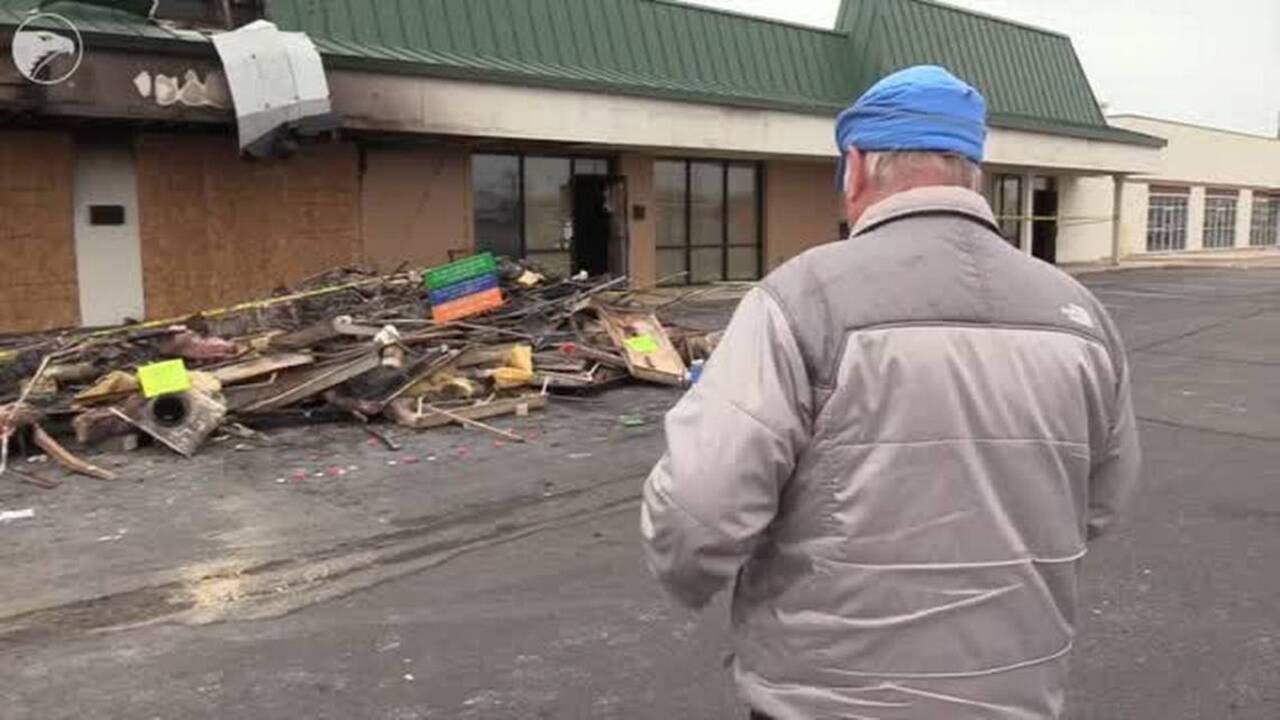 Prayer vigil held outside of restaurant that burned