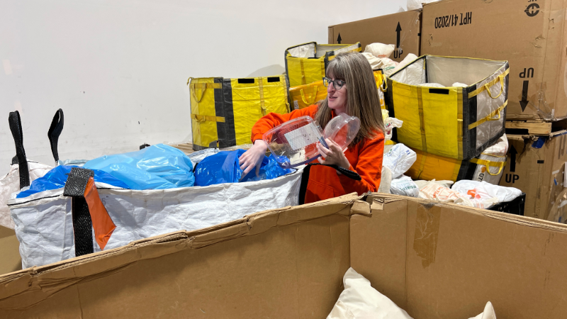 Recycling “clamshell” plastics