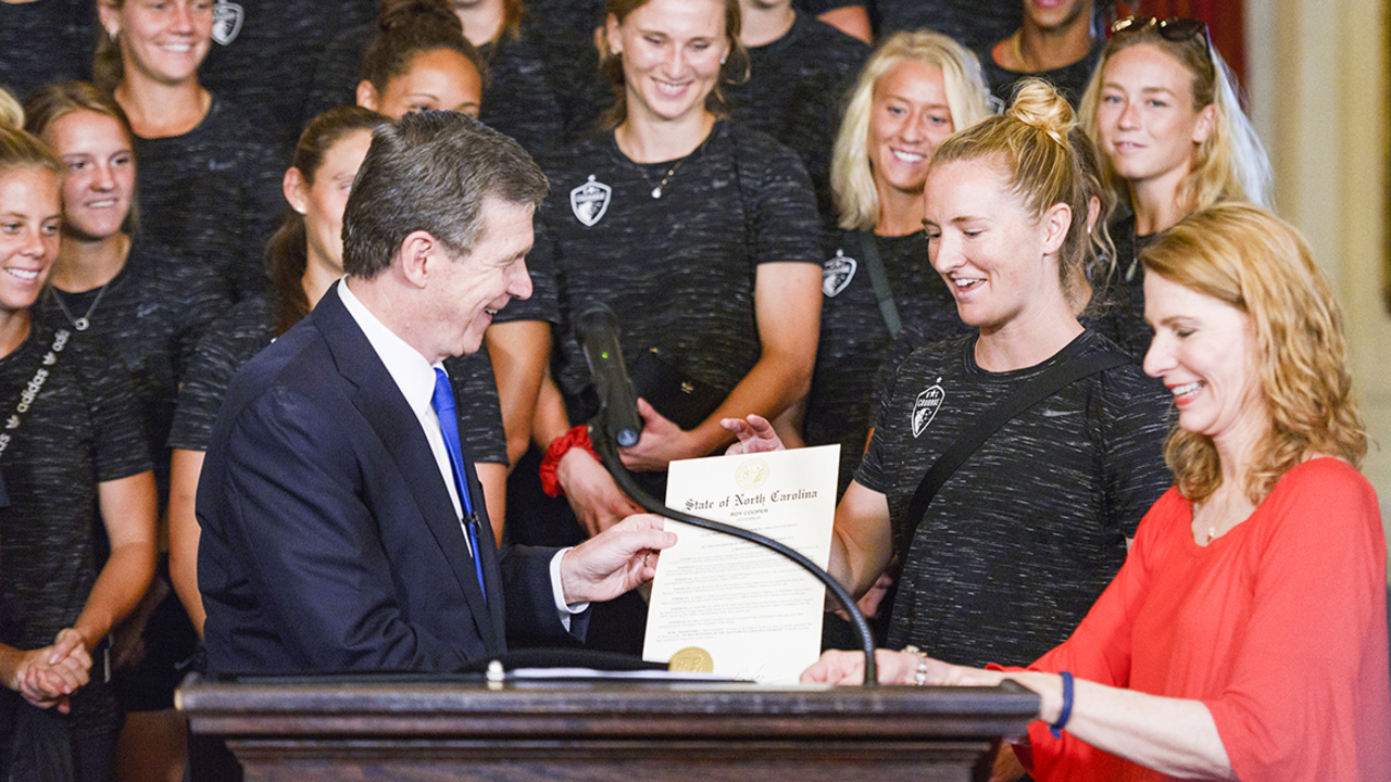 Gov. Cooper signs proclamation to honor NC Courage players: ‘A voice for change’