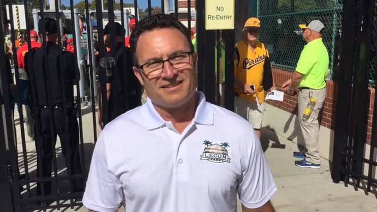 Metal detectors don’t delay fans at Pittsburgh Pirates’ baseball opener